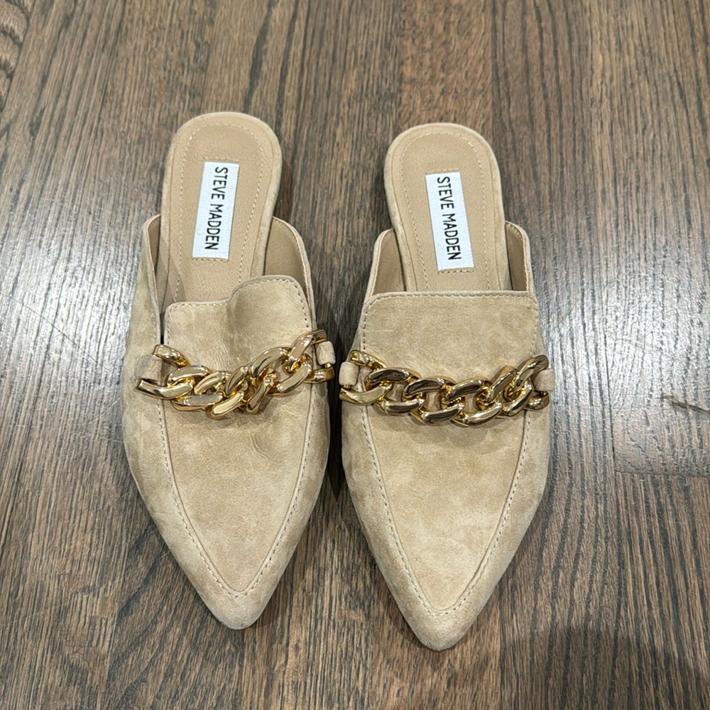 Steve Madden gold chain loafers